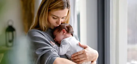 Postpartum Recovery Guide: What to Expect & All the Essentials