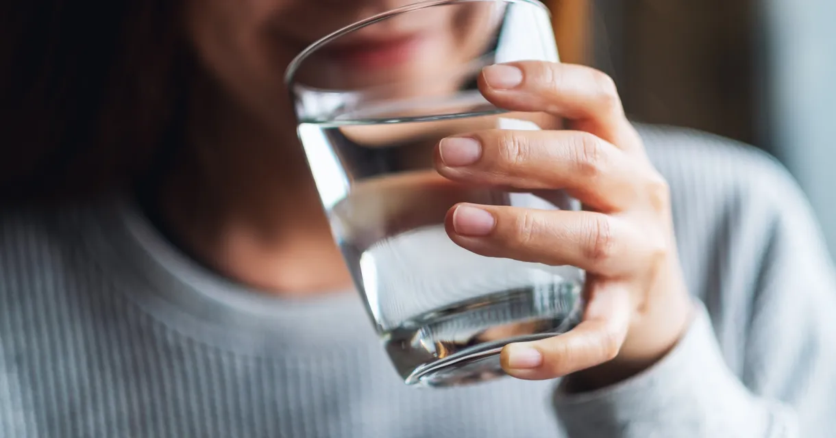 Hydration And Weight Loss: Can Drinking Water Help You Lose Weight?