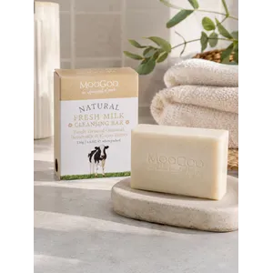 MooGoo Fresh Milk Oatmeal Cleansing Bar 130g