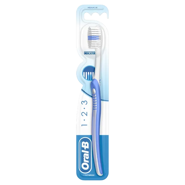 Oral B Indicator Toothbrush Medium