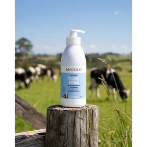 MooGoo Flake Free Anti-Dandruff Shampoo 500ml